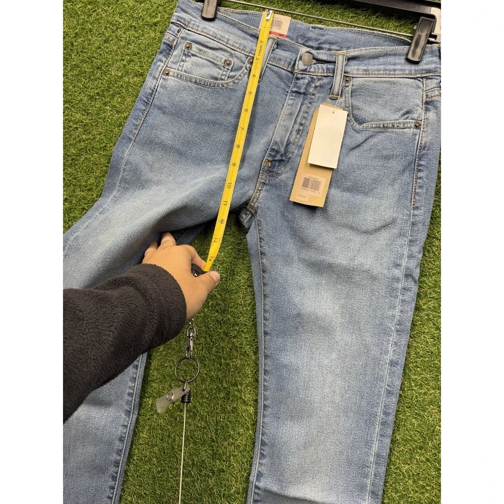 Levis 519 Jeans Mens 30x30 Extreme Skinny Stretch Sits Below Waist Light Wash